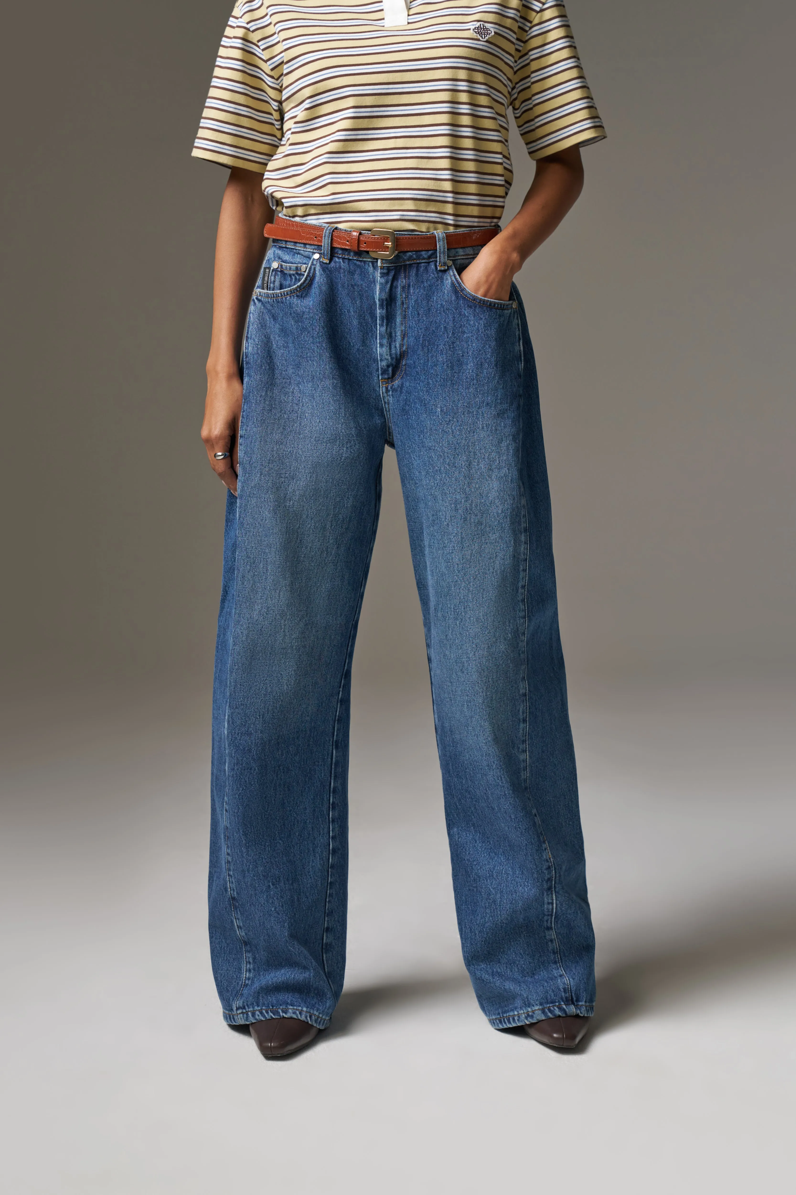 ADJUSTABLE PLEAT DETAIL WIDE LEG JEANS - VINTAGE BLUE WASH