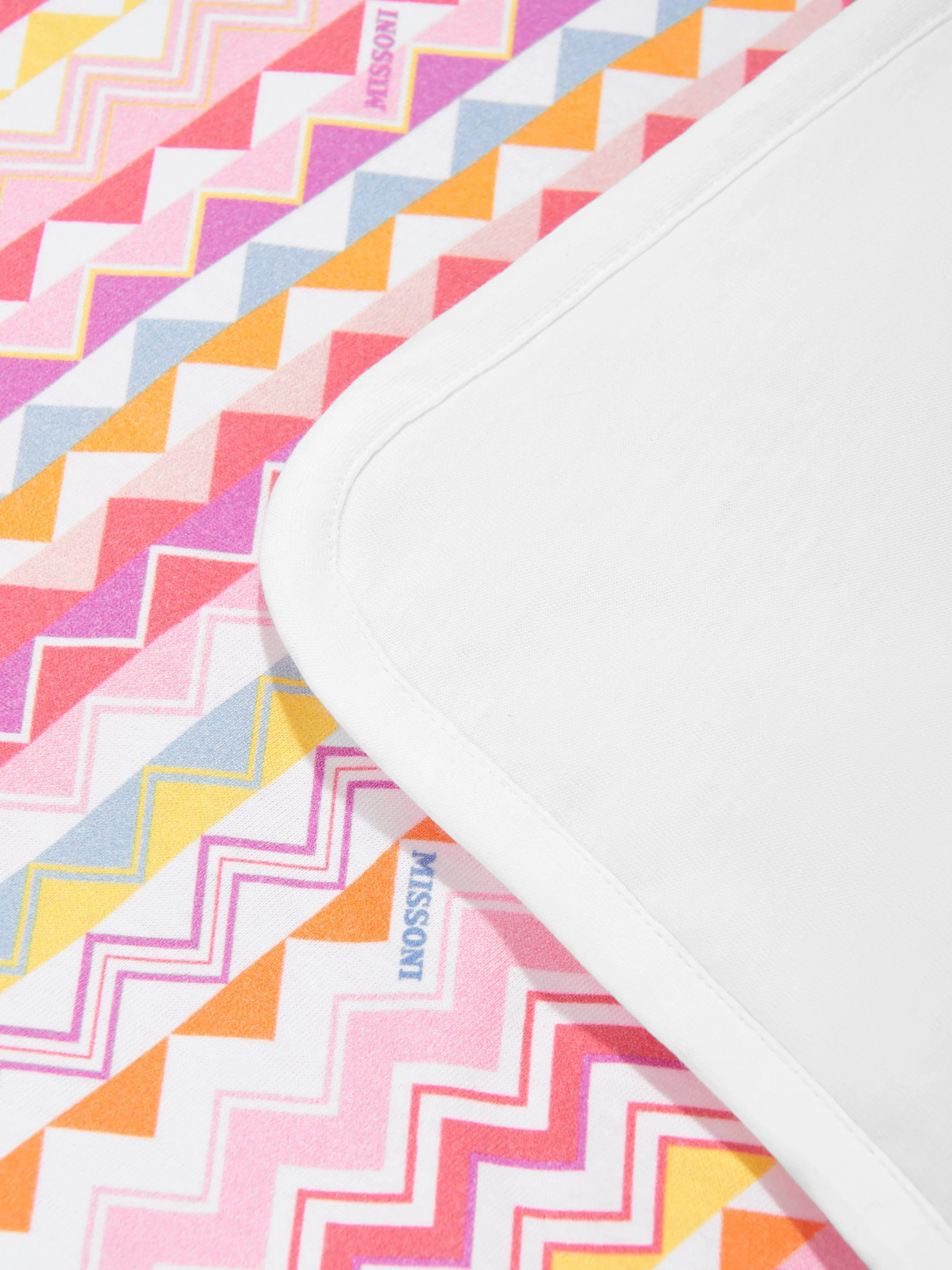 Baby Girls Zigzag Blanket in Pink (79cm)