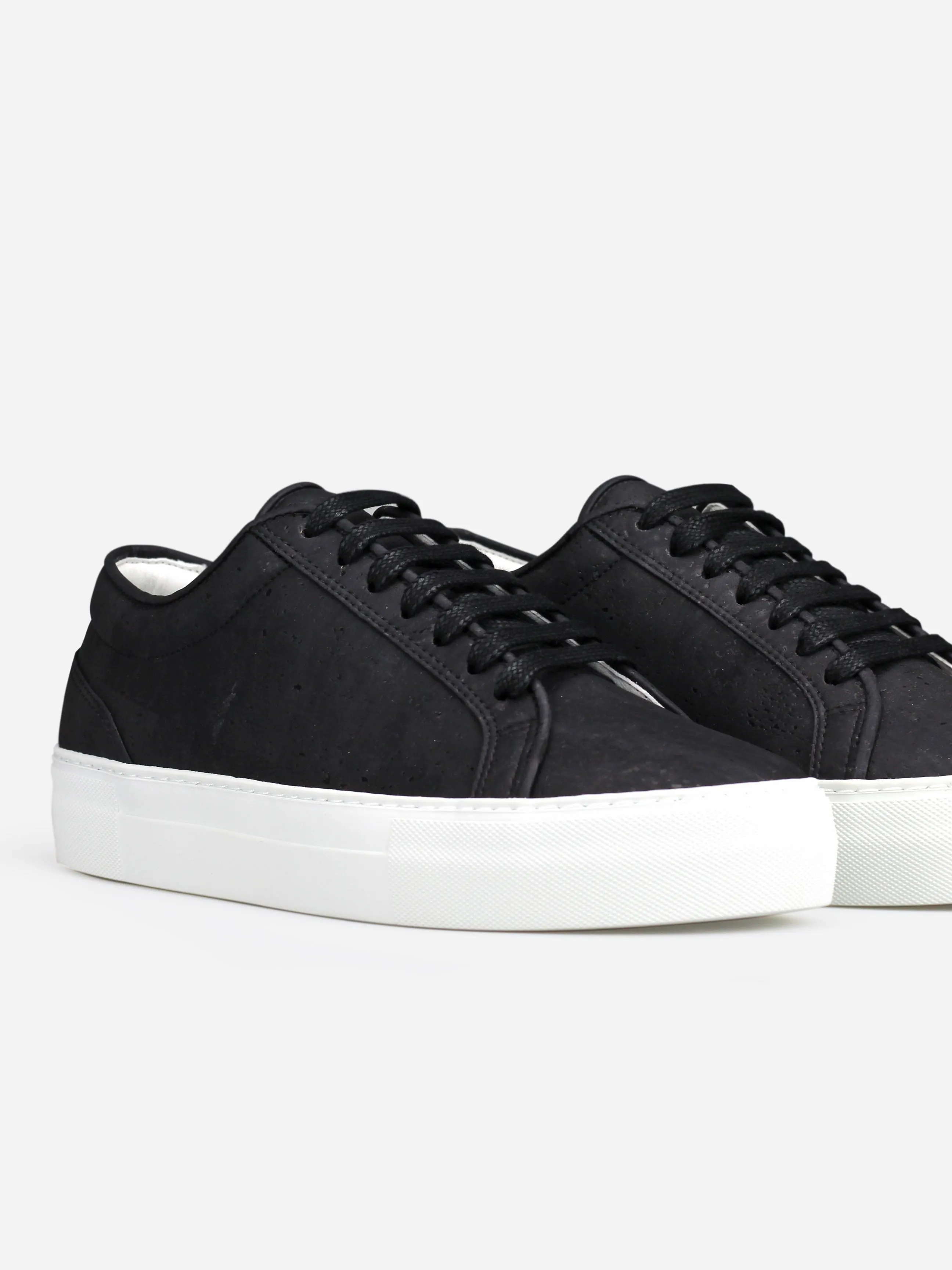 Essential - Onyx Black