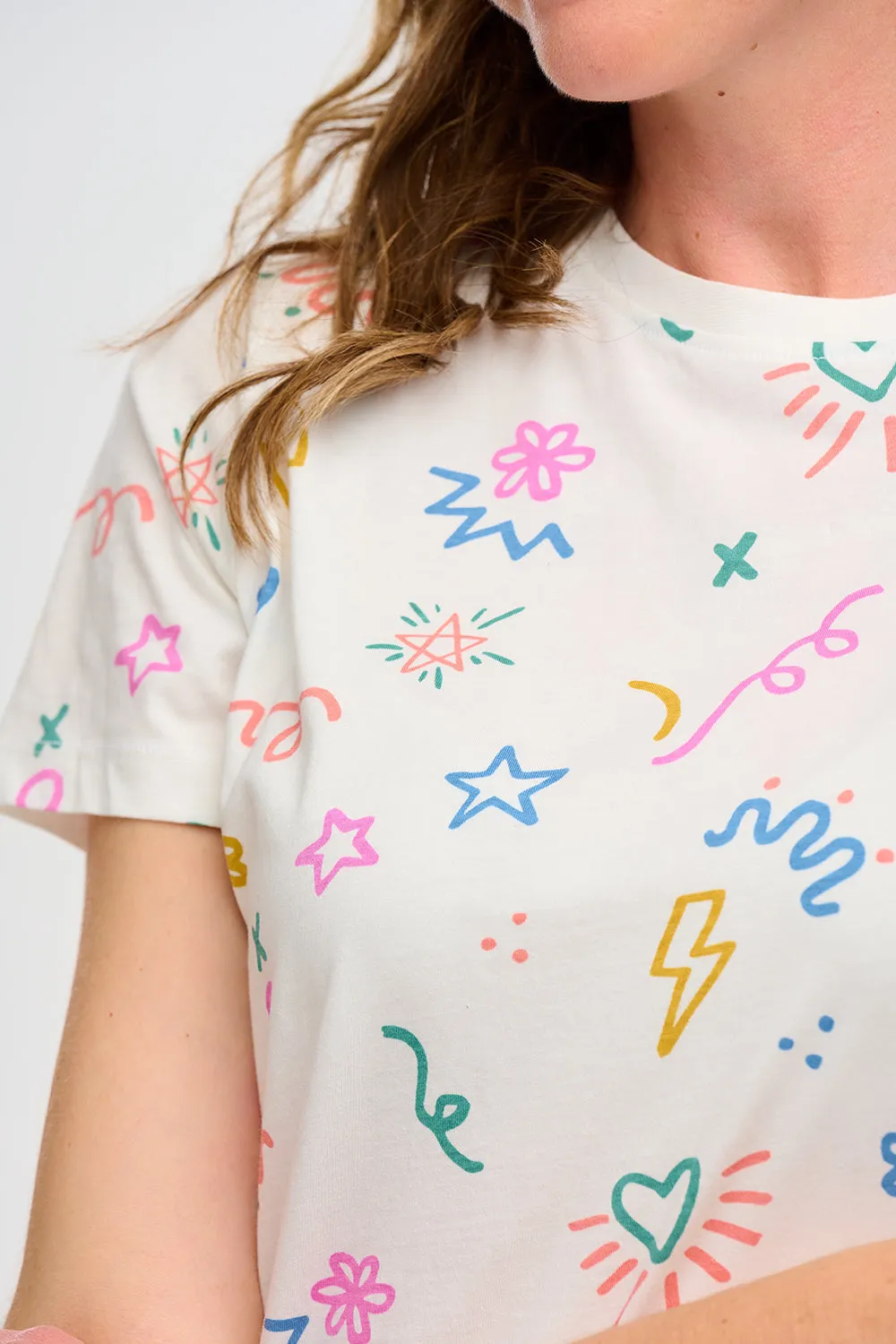 Maggie T-shirt - Off-White. Doodle Print