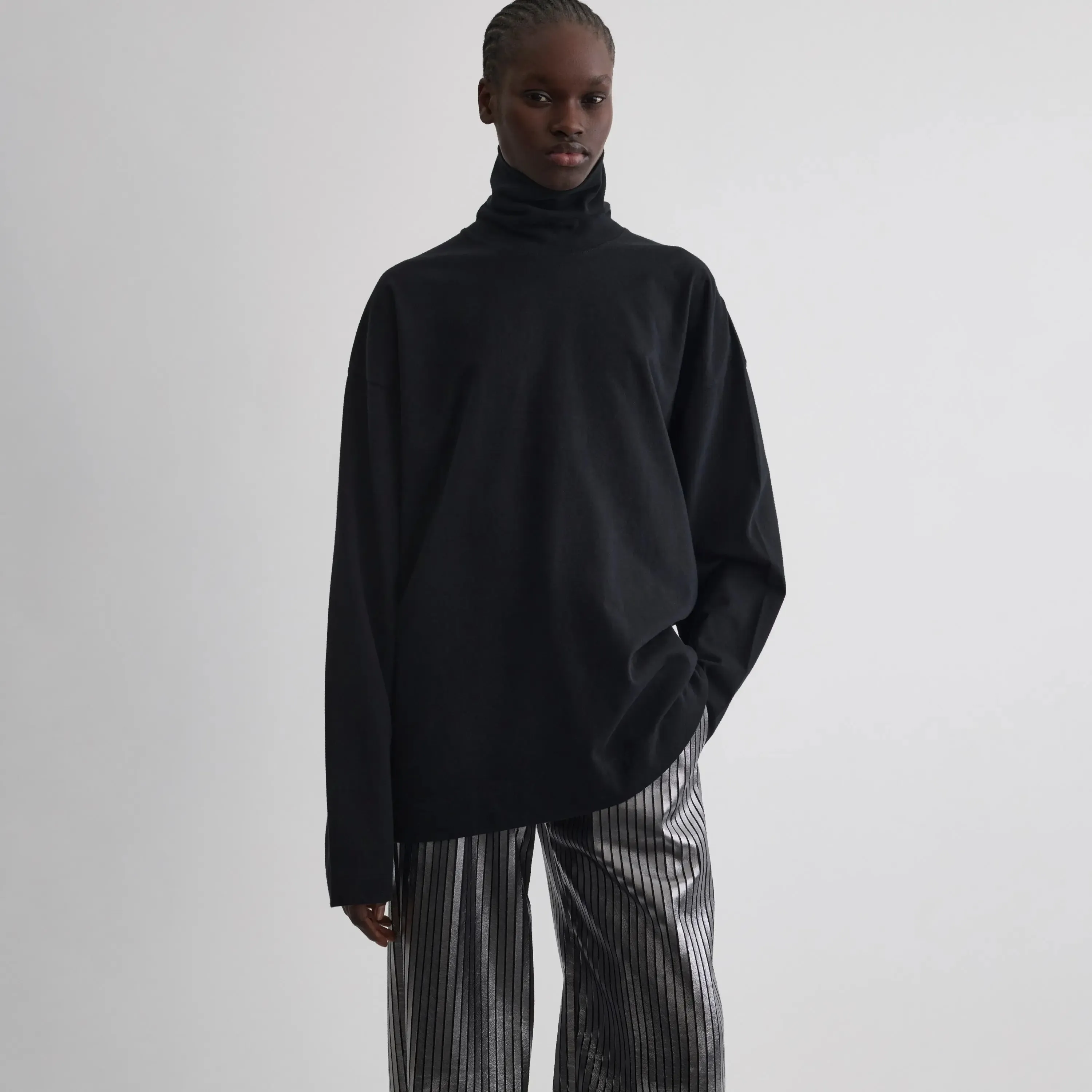 RELAXED LONG SLEEVE JERSEY | black cotton jersey