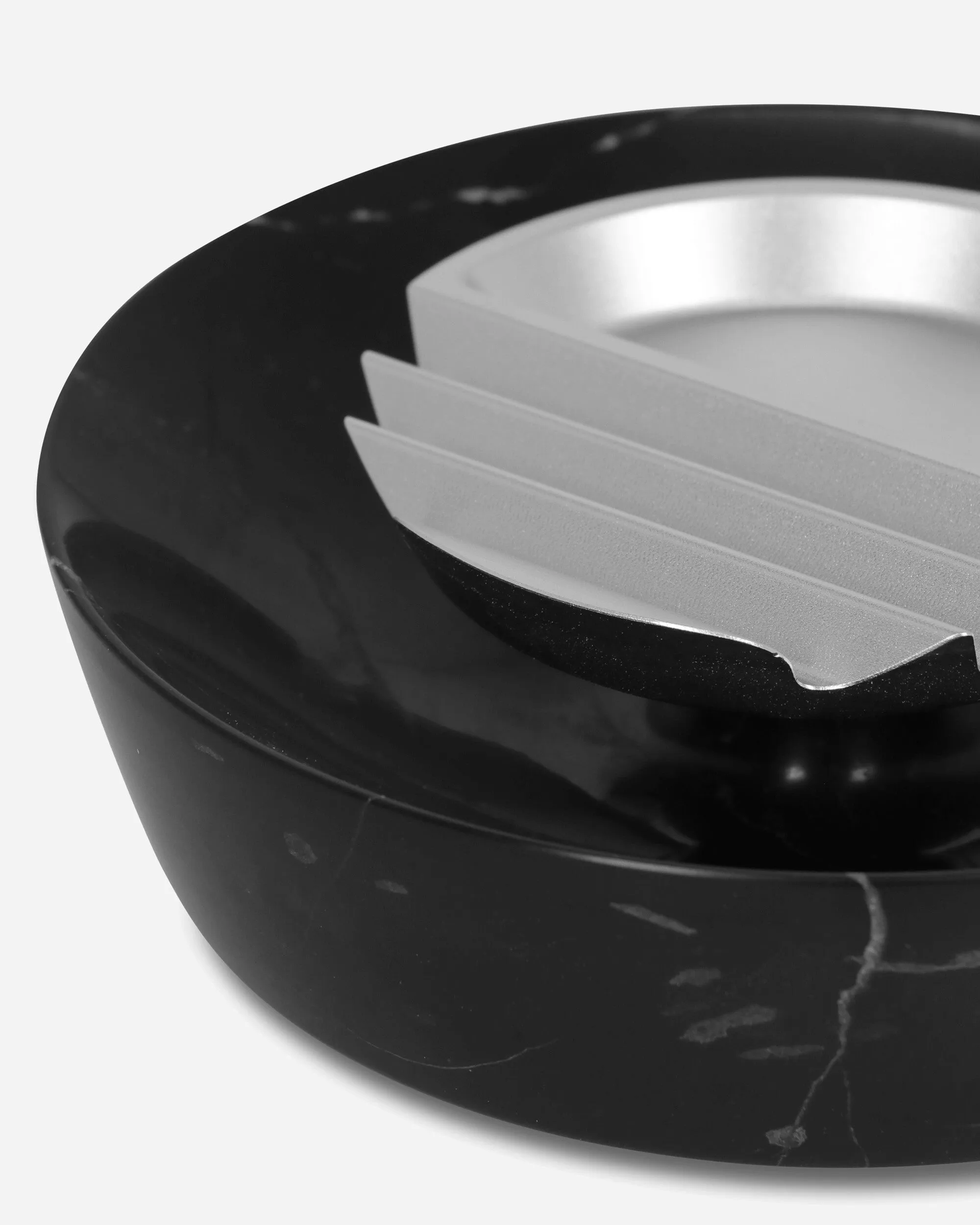 Ridge Ashtray Black