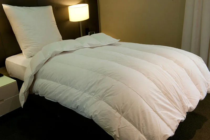 Single Size Channel Quilt 90% White Polish Goose Down 3 Blanket Warmth
